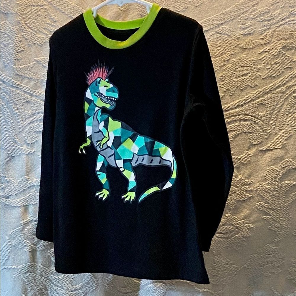 10/$50 Circo Black And Green Dinosaur Long Sleeve Tee Size Xs Kids